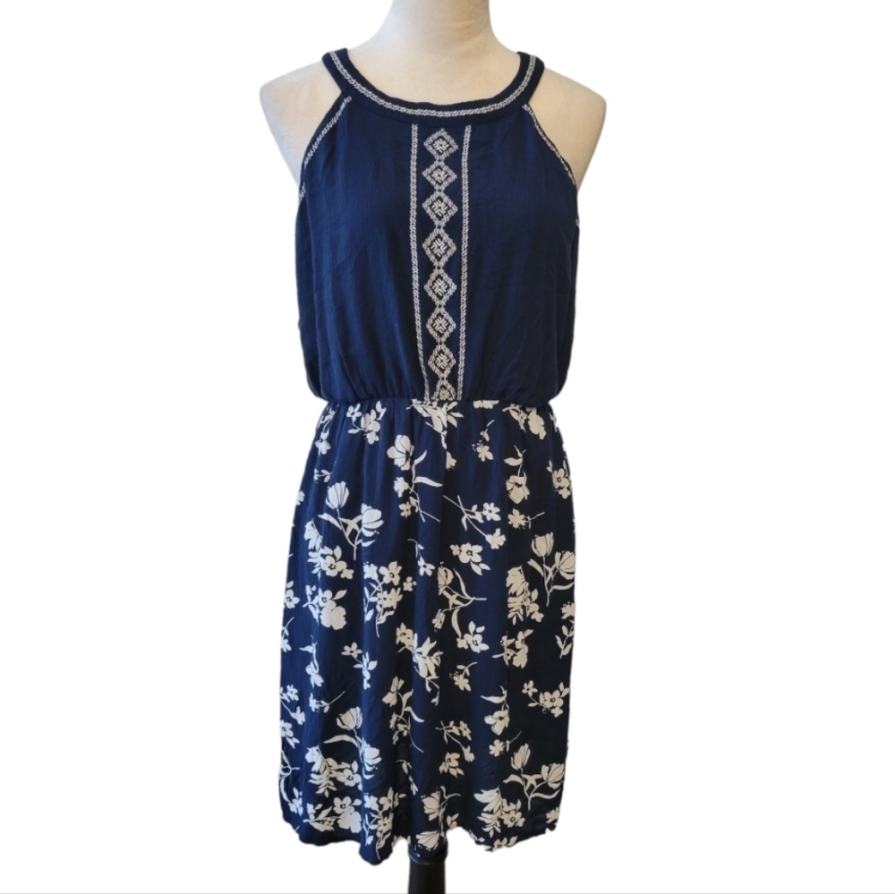 NWT Market & Spruce Maven Embroidered‎ Dress Size Medium